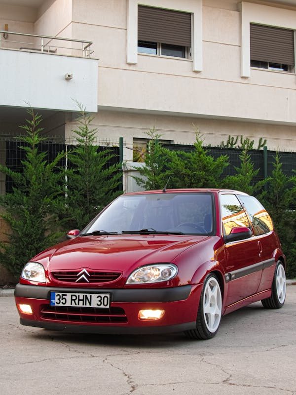 Voiture Citroën d'occasion : Guide d'achat et bons plans